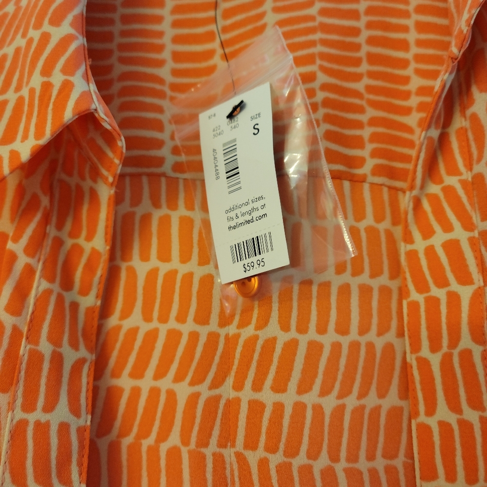Express Blouse - Picture 2 of 2